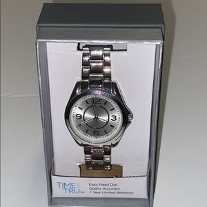 💜Time and Tru women’s Easy Read Dial Wristwatch